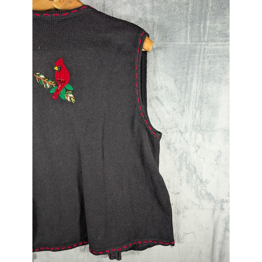 Vtg Women’s Plus Christmas Cardinal Bird Embroidered Black Sweater Vest 22W 24W - Picture 9 of 9